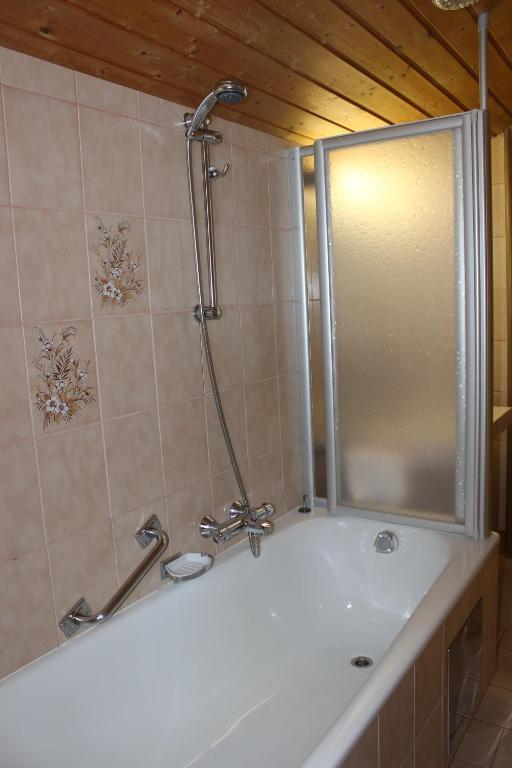 Ferienwohnung Haus am Mühlanger Serfaus Zimmer foto