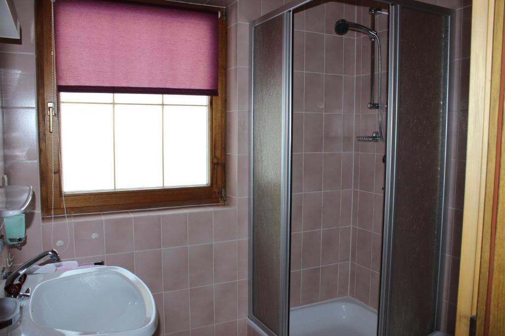 Ferienwohnung Haus am Mühlanger Serfaus Zimmer foto